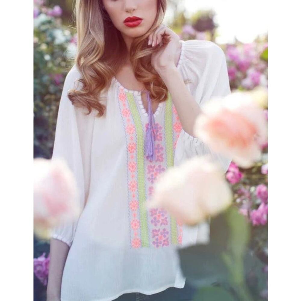 Anthropologie Everly Embroidered Floral Tassel Top Small Boho Festival Cottage
